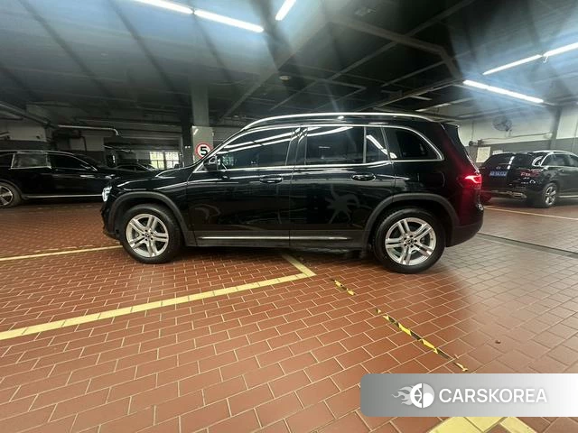 Mercedes-Benz GLB 2023 Черный из Китая, фото 3