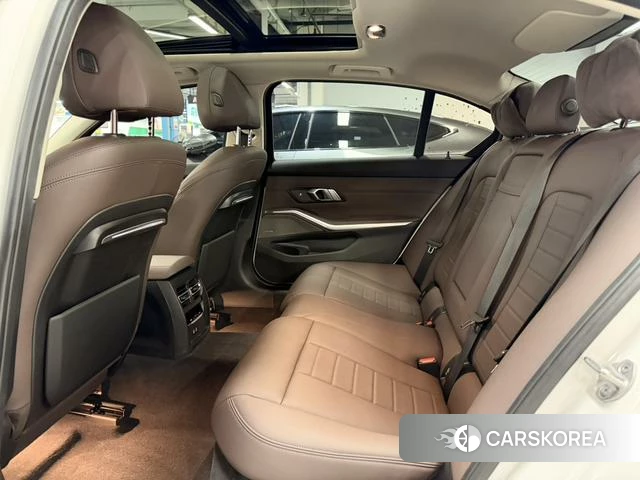 BMW 3 series id 4257808 из Китая 9