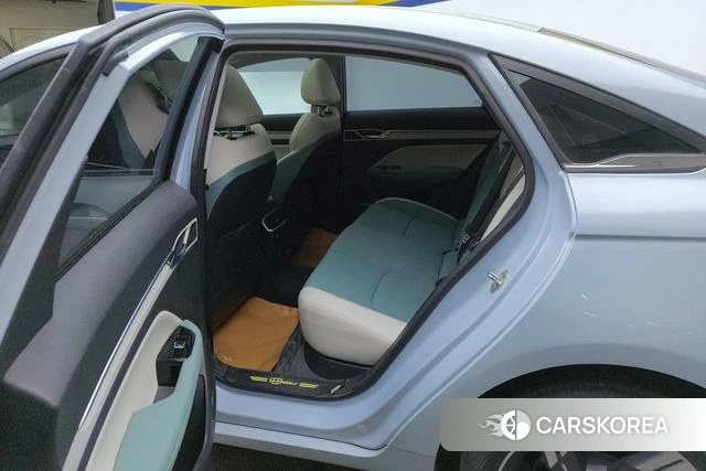 Geely Automobile Emgrand L HiP id 4182581 из Китая 10