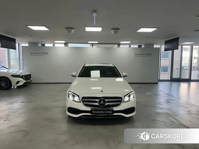 Mercedes-Benz E-Class W213 id 3296880 из Кореи 10