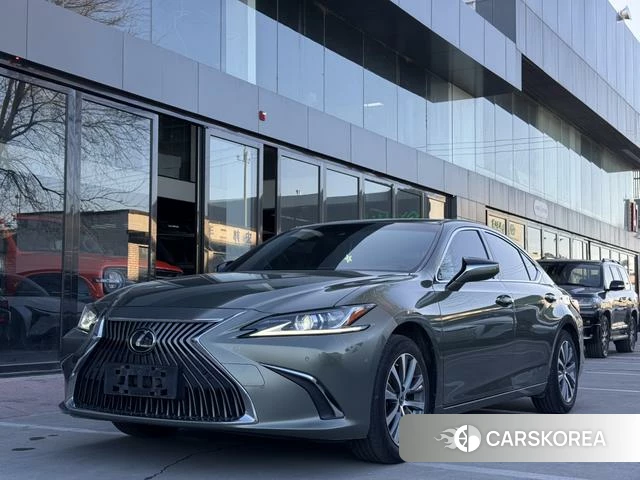 Lexus ES id 4272332 из Китая 9