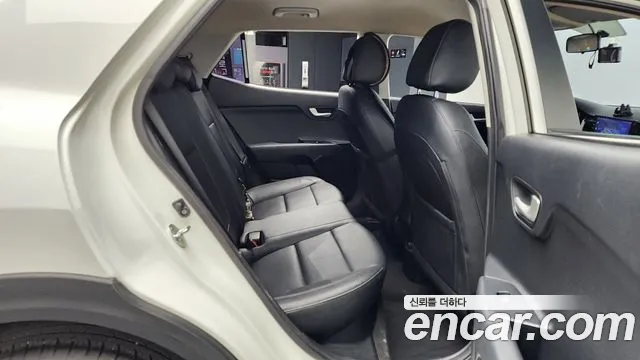 Kia Stonic id 2690332 из Кореи 13