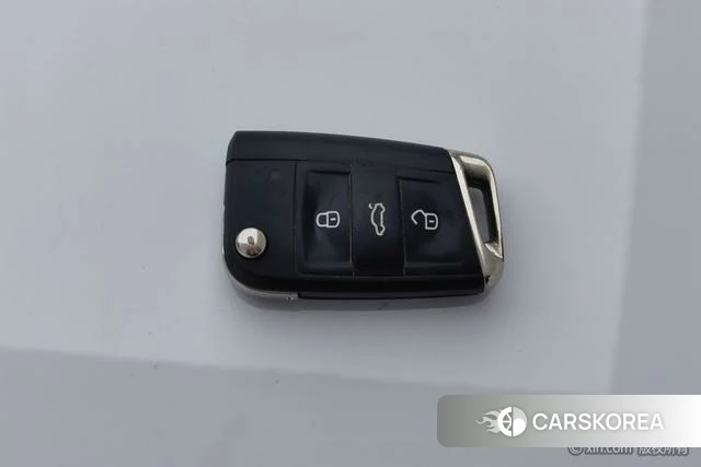 Volkswagen Bora id 4276321 из Китая 17
