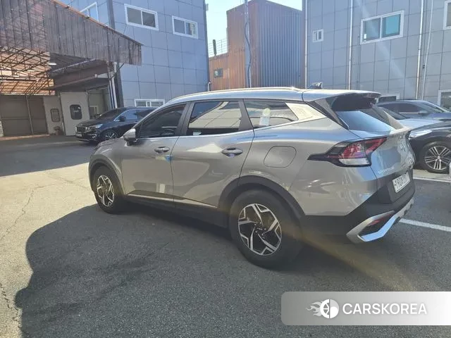 Kia Sportage 5th Generation 2021 Серебристо-серый из Кореи, фото 3