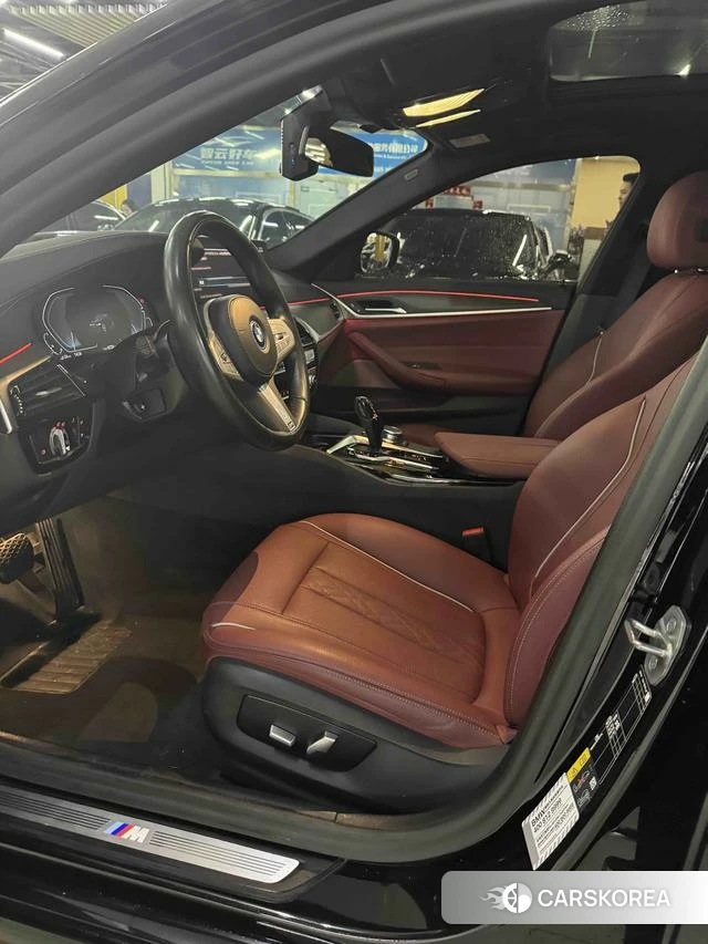 BMW 5 series PHEV 2023 Черный из Китая, фото 3