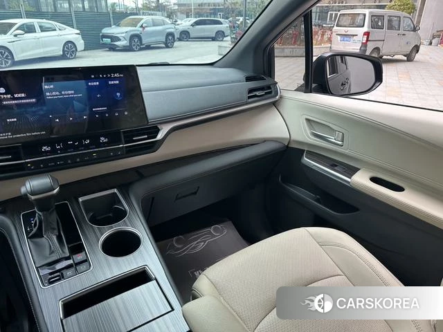Toyota Saina id 4301760 из Китая 16