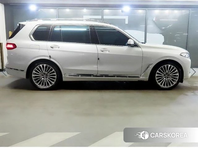 BMW X7 (G07) 2021 Белый из Кореи, фото 3