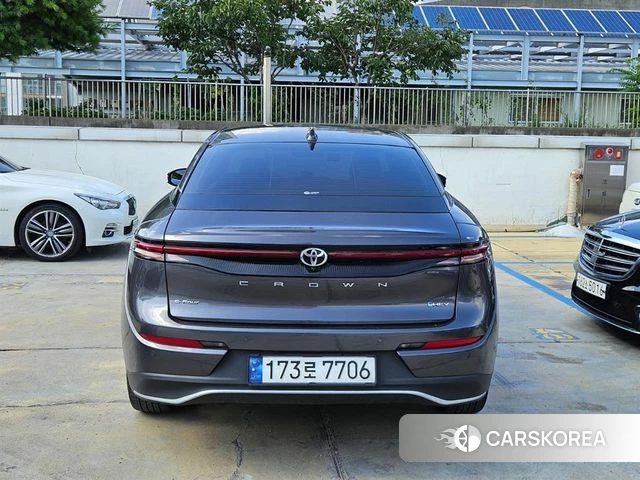Toyota Crown Crossover id 4601269 из Кореи 10