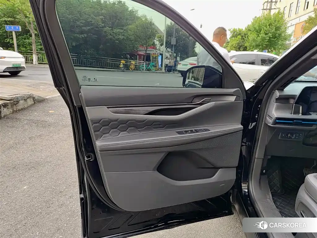 Ford Sharp World 2024 Черный из Китая, фото 5