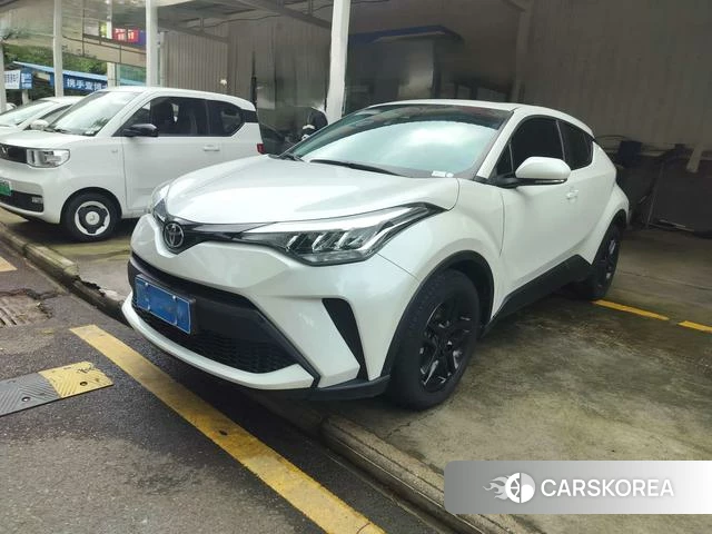Toyota C-HR 2022 Белый из Китая, фото 5