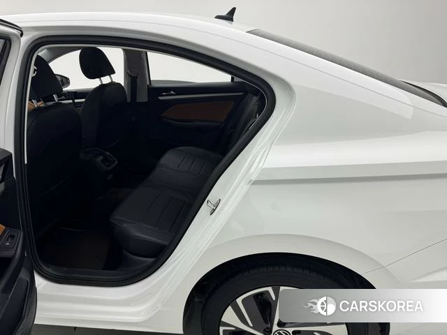 Volkswagen Bora id 4258585 из Китая 21