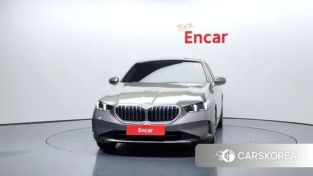 BMW 5 Series (G60) id 3653820 из Кореи 13