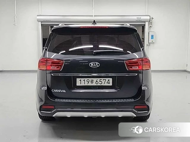 Kia The New Carnival id 4476947 из Кореи 12