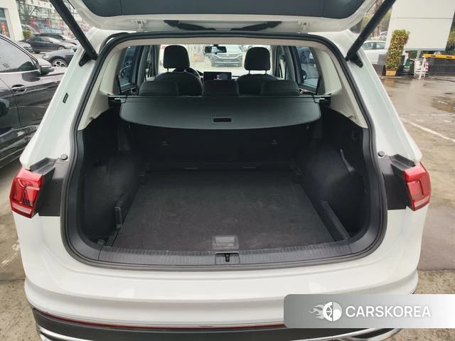 Volkswagen Tiguan L 2023 Белый из Китая, фото 3