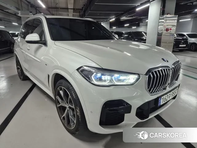 BMW X5 (G05) 2023 Белый из Кореи, фото 3