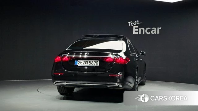 Mercedes-Benz E-Class W214 id 4854015 из Кореи 23