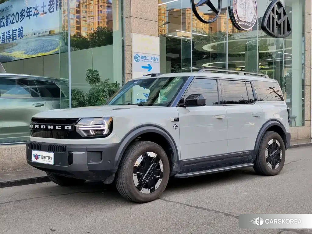 Ford Bronco 2025 Silver/gray из Китая, фото 4