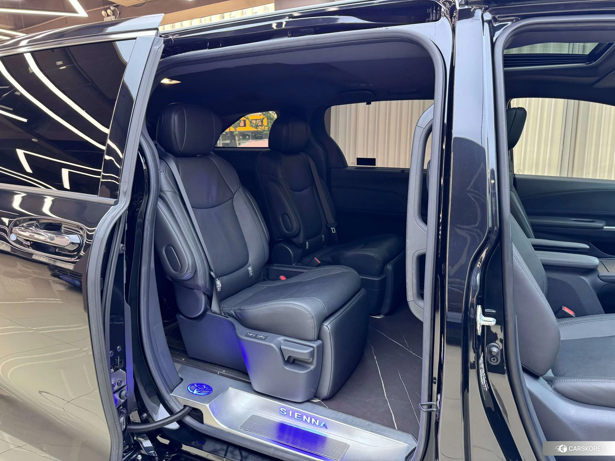 Toyota Saina id 4515196 из Китая 12