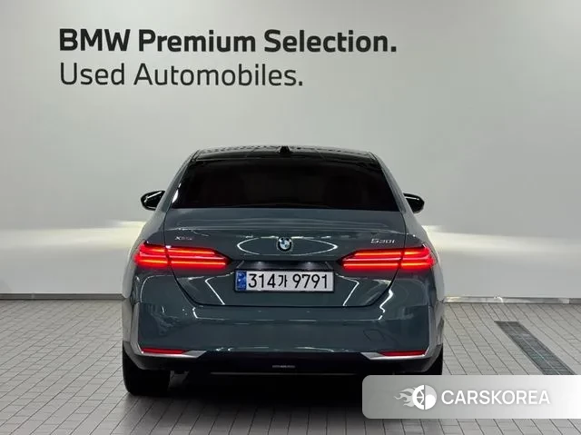 BMW 5 Series (G60) id 2983952 из Кореи 10