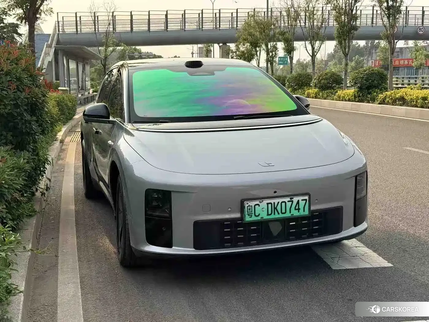 Ideal car Ideal i6 2026 Silver/gray из Китая, фото 3