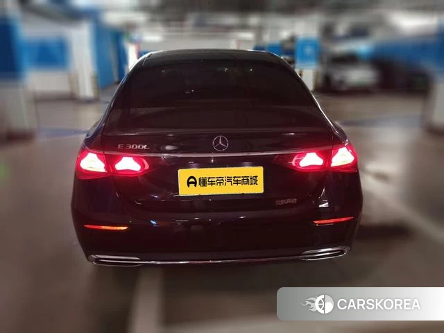 Mercedes-Benz E-class 2024 Черный из Китая, фото 3
