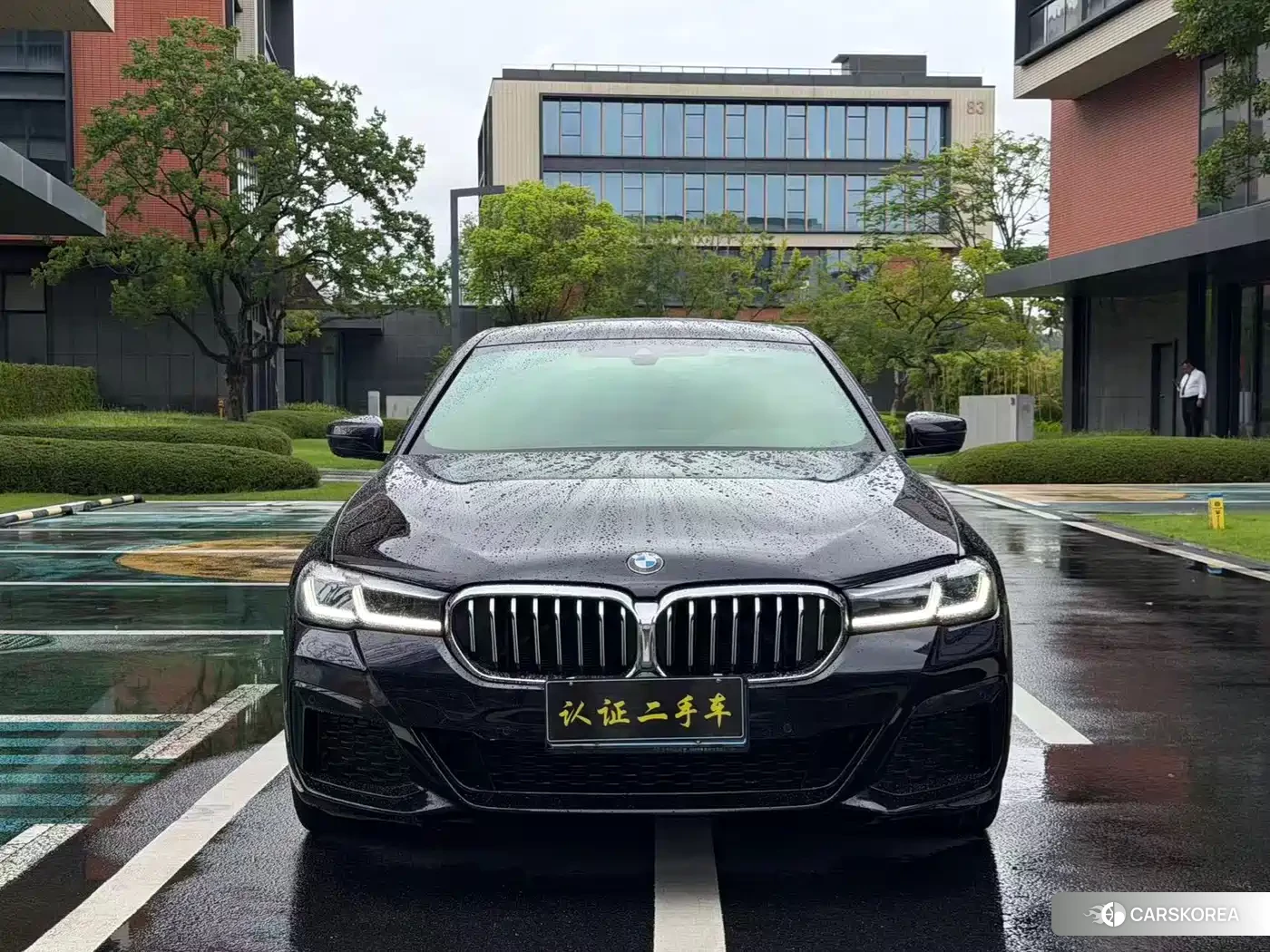 BMW 5 series 2022 Черный из Китая, фото 3