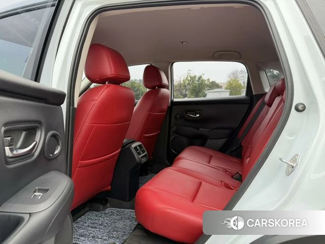 Honda HR-V id 4254553 из Китая 10