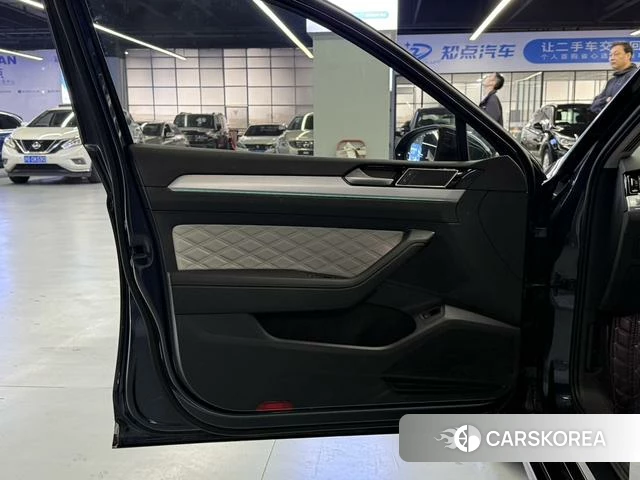 Volkswagen Magotan id 4238152 из Китая 16