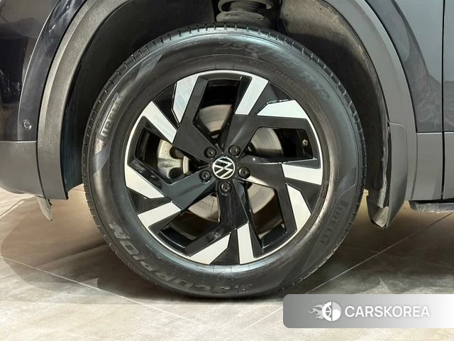 Volkswagen Tourang id 4261911 из Китая 23