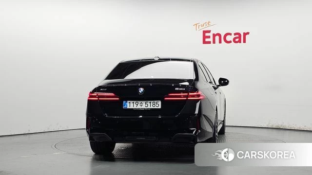 BMW 5 Series (G60) id 4441472 из Кореи 23