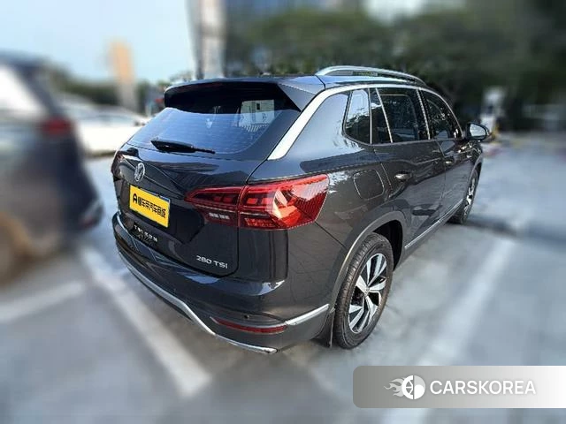 Volkswagen Tanyue 2021 Черный из Китая, фото 3