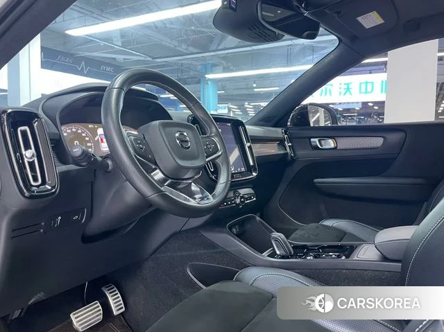 Volvo XC40 2021 Белый из Китая, фото 6