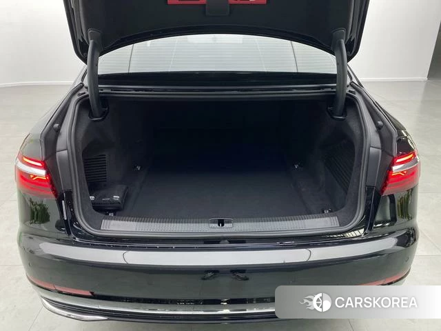 Audi A8 2024 Черный из Китая, фото 4