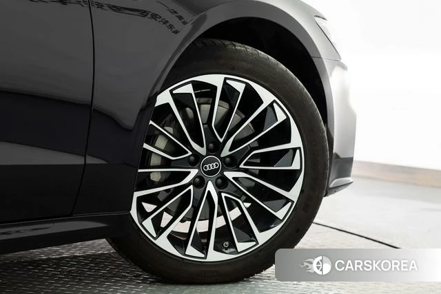 Audi A7L id 4291268 из Китая 19