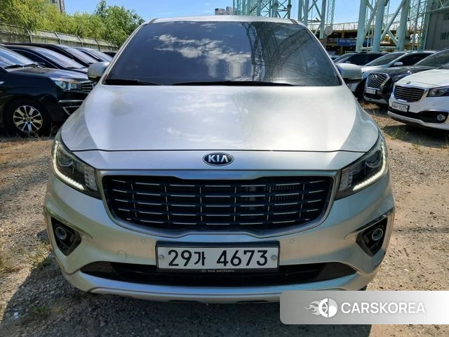 Kia The New Carnival 2019 Серебряный из Кореи, фото 3