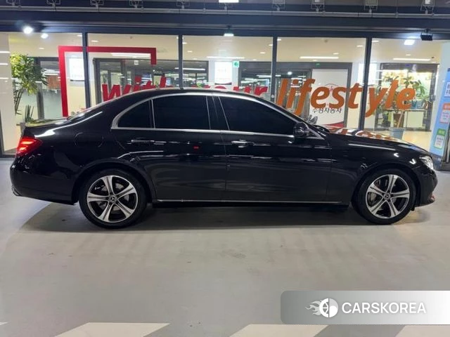 Mercedes-Benz E-Class W213 id 4508614 из Кореи 13