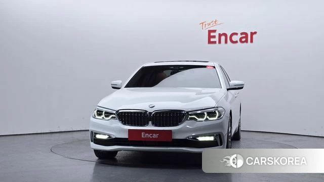 BMW 5 Series (G30) id 3834933 из Кореи 13