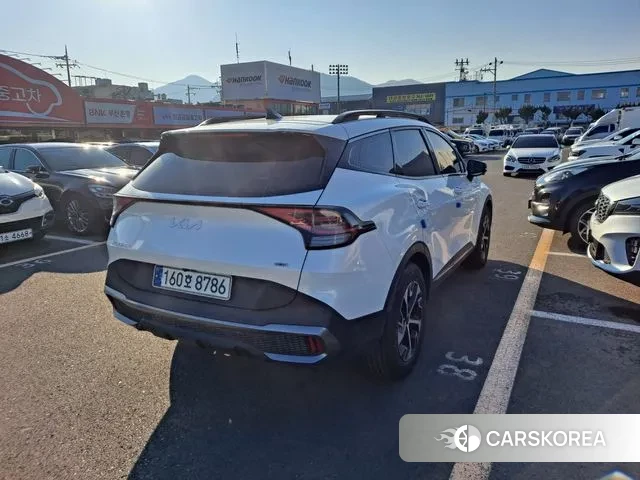 Kia Sportage 5th Generation Hybrid 2021 Белый из Кореи, фото 5
