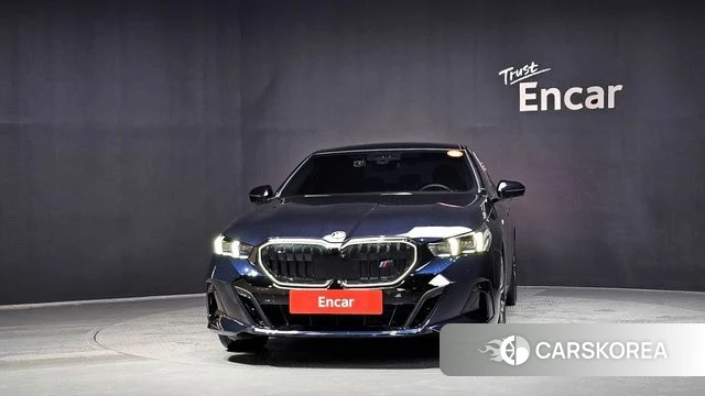 BMW 5 Series (G60) id 4612810 из Кореи 13