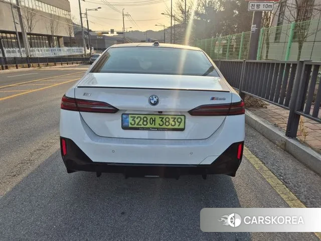 BMW i5 (G60) 2025 Белый из Кореи, фото 3