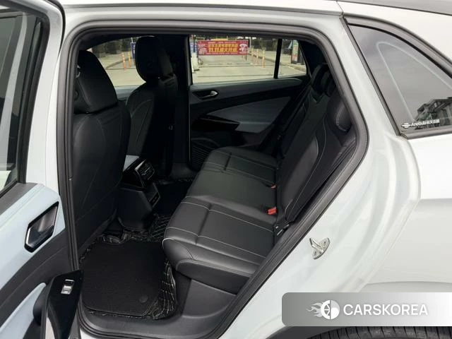 Volkswagen ID.4 X 2023 Белый из Китая, фото 3