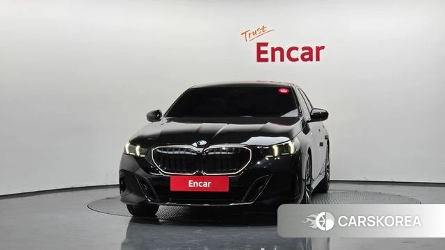 BMW 5 Series (G60) id 4462473 из Кореи 23