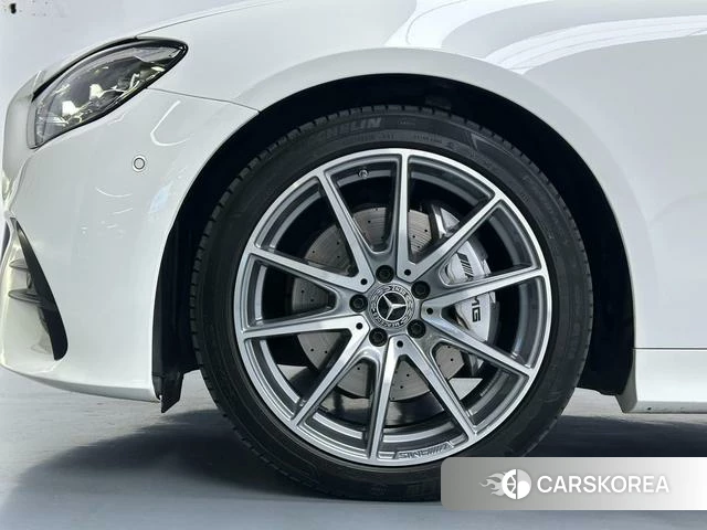 Mercedes-Benz E-class (imported) 2023 Белый из Китая, фото 6