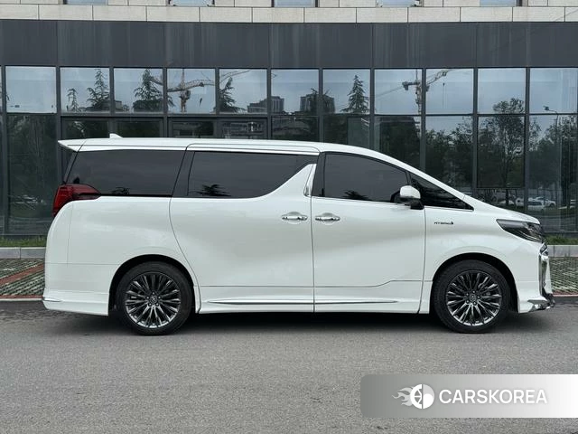 Toyota Elfa 2023 Белый из Китая, фото 6