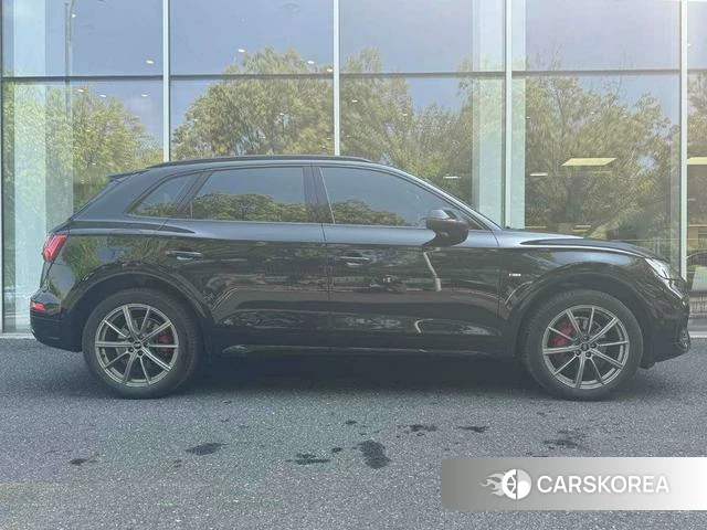 Audi Q5L id 4212678 из Китая 14