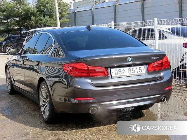 BMW 5 Series (G30) id 3742353 из Кореи 13