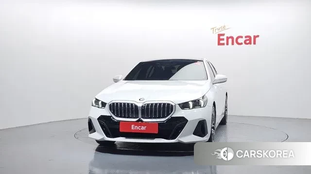 BMW 5 Series (G60) id 3758110 из Кореи 13