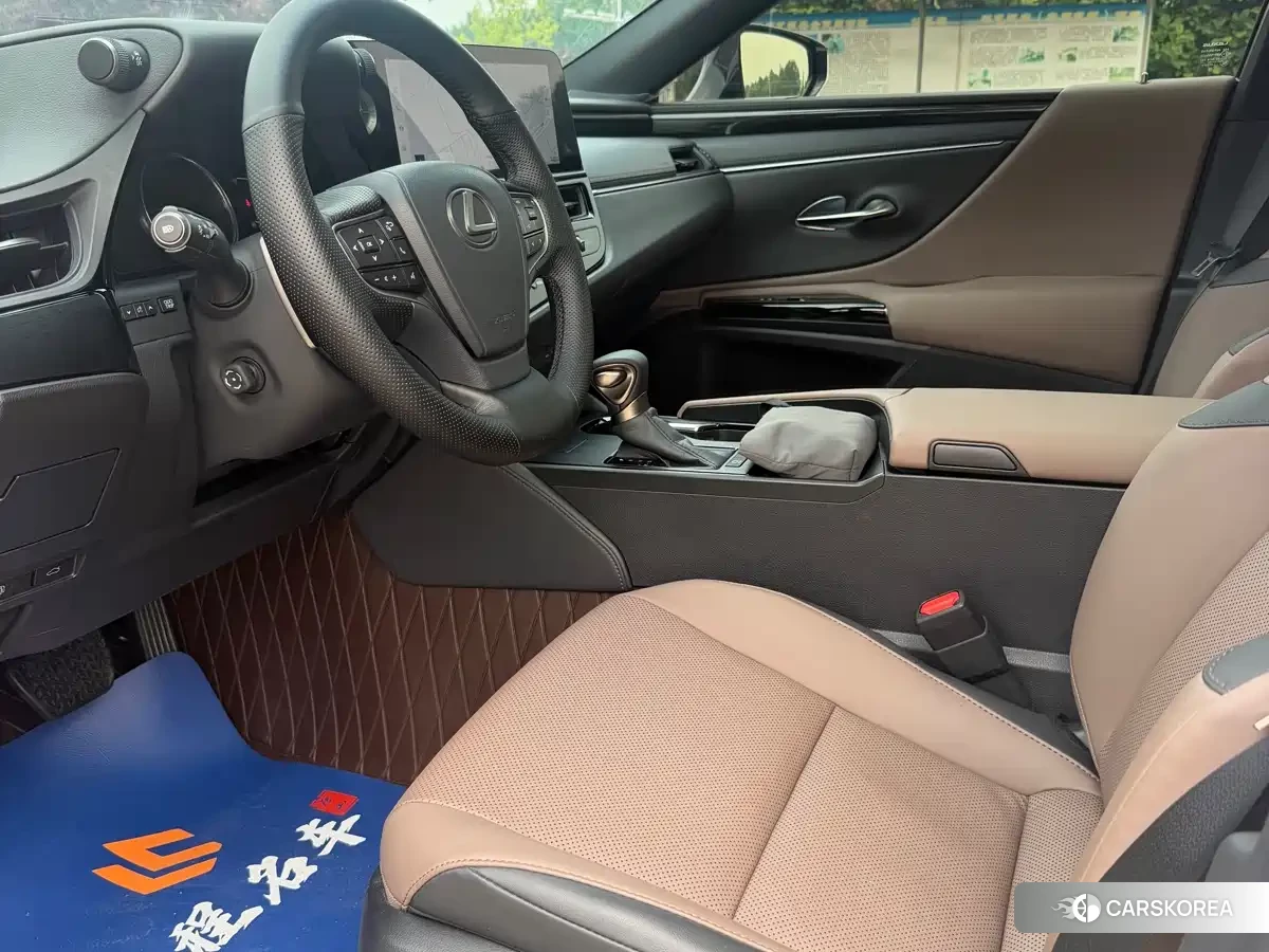 Lexus ES id 4515564 из Китая 12