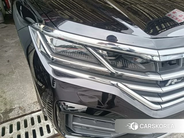 Volkswagen Touareg id 4328802 из Китая 10