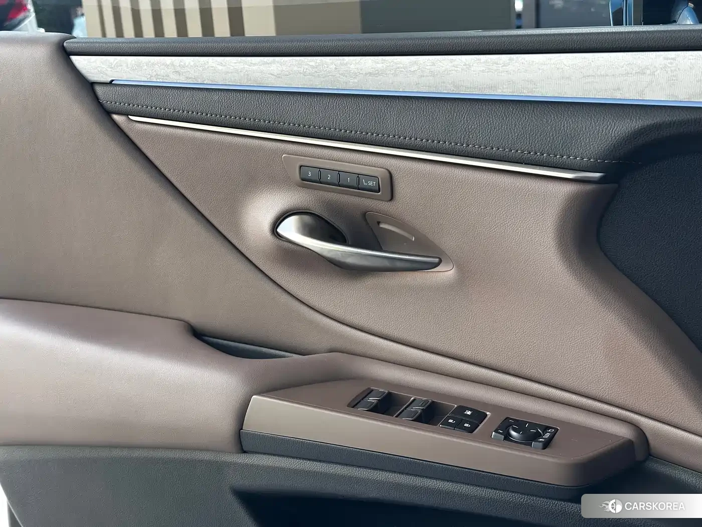 Lexus ES id 4570326 из Китая 7